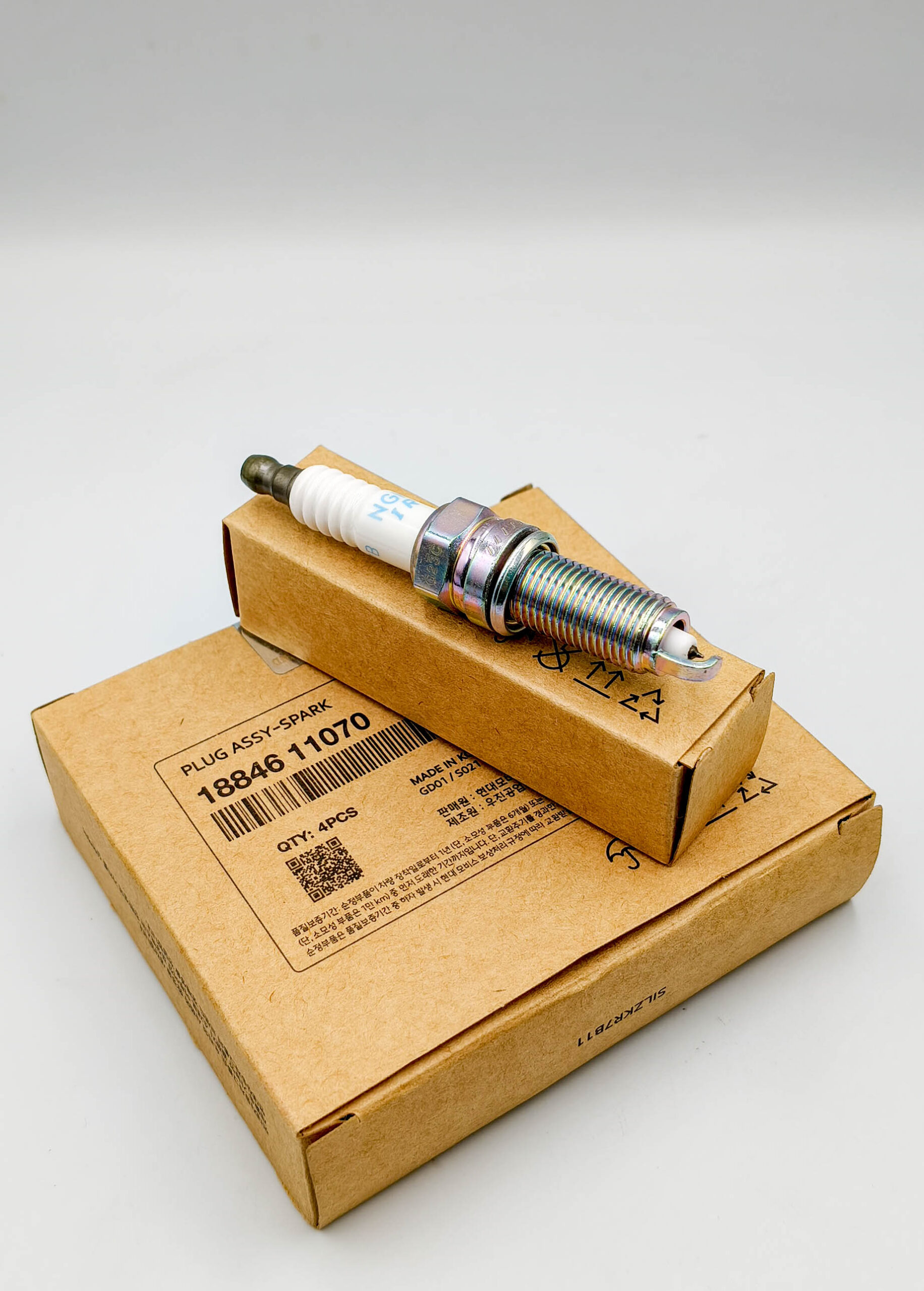 Свеча зажигания Hyunday/Kia 1884611070 Свеча зажигания Hyunday/Kia 1884611070