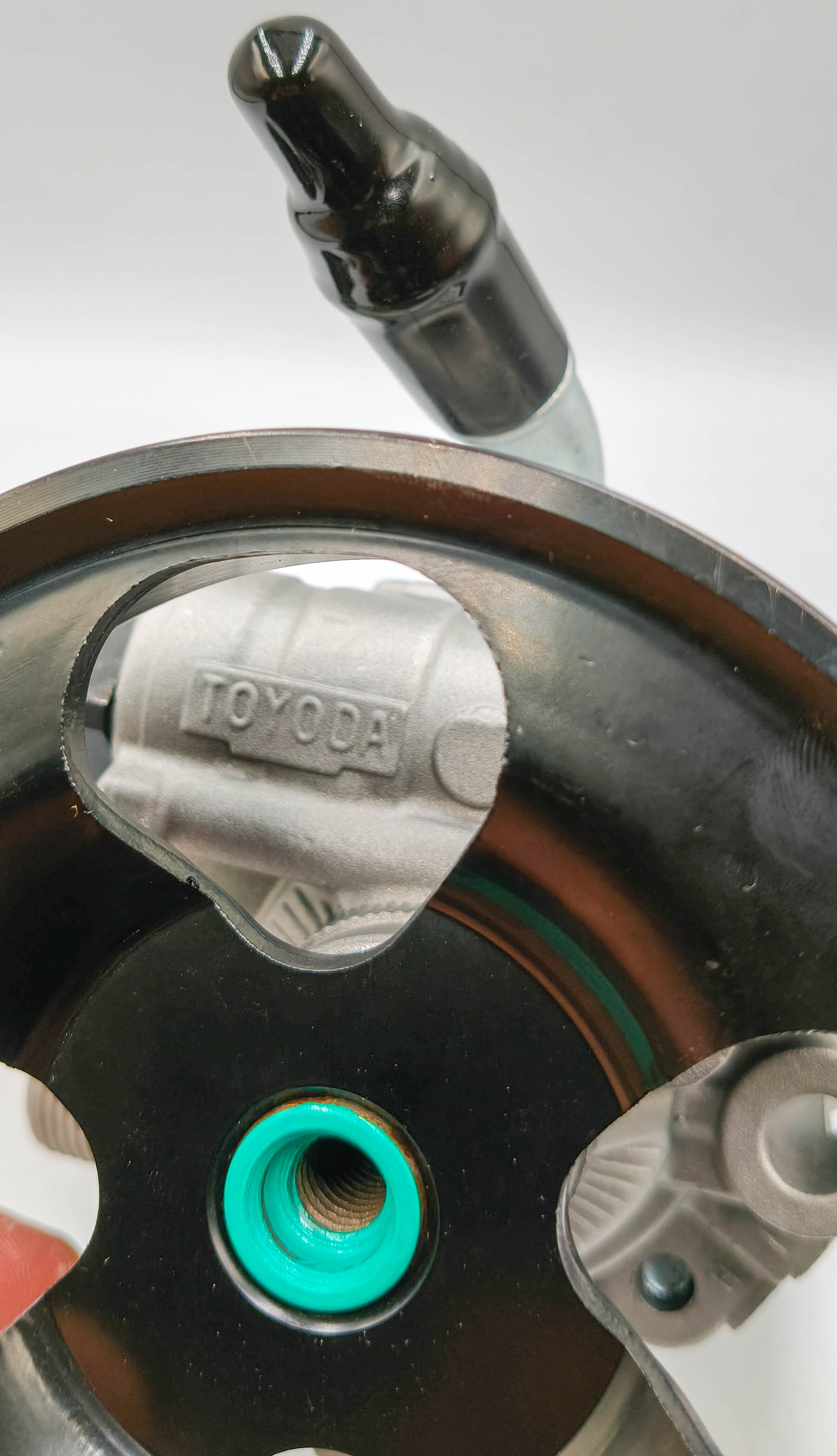 Насос ГУР Toyota 443100K130 Toyota Hilux GUN125 Toyota Fortuner GUN155 2015- 1GDFTV 2GDFTV Оригинал!