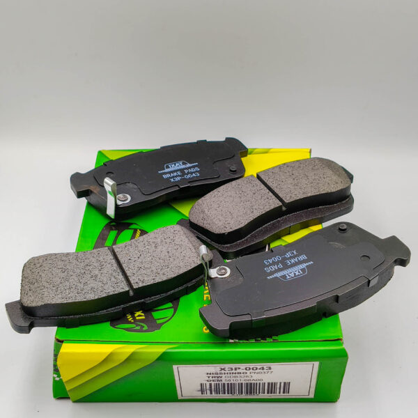 Колодки тормозные передние IXAT X3P0043 TO Passo 04-; DA Boon 04-, Move L152 02-
