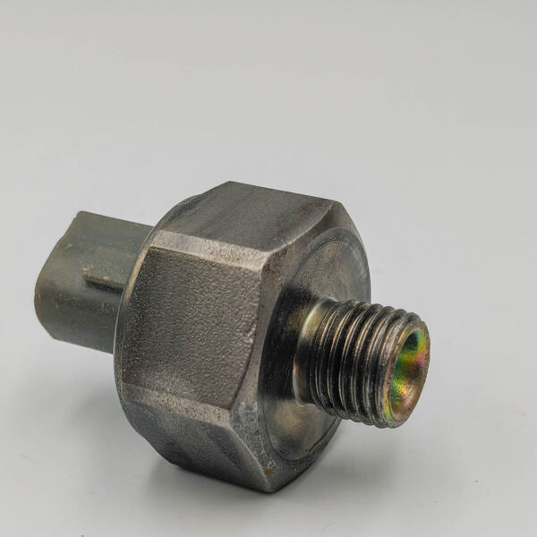 Датчик детонации Toyota 8961560010 1FZ-FE Land Cruiser FZJ100 FZJ105