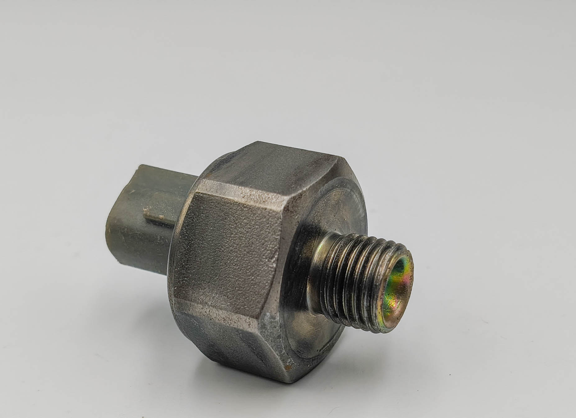 Датчик детонации Toyota 8961560010 1FZ-FE Land Cruiser FZJ100 FZJ105 Датчик детонации Toyota 8961560010 1FZ-FE Land Cruiser FZJ100 FZJ105