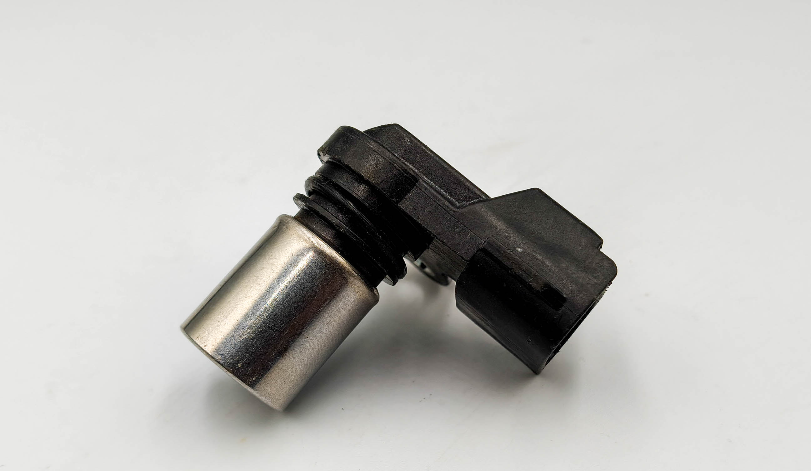 Датчик положения коленвала Toyota 90919A5002 2UZ-FE