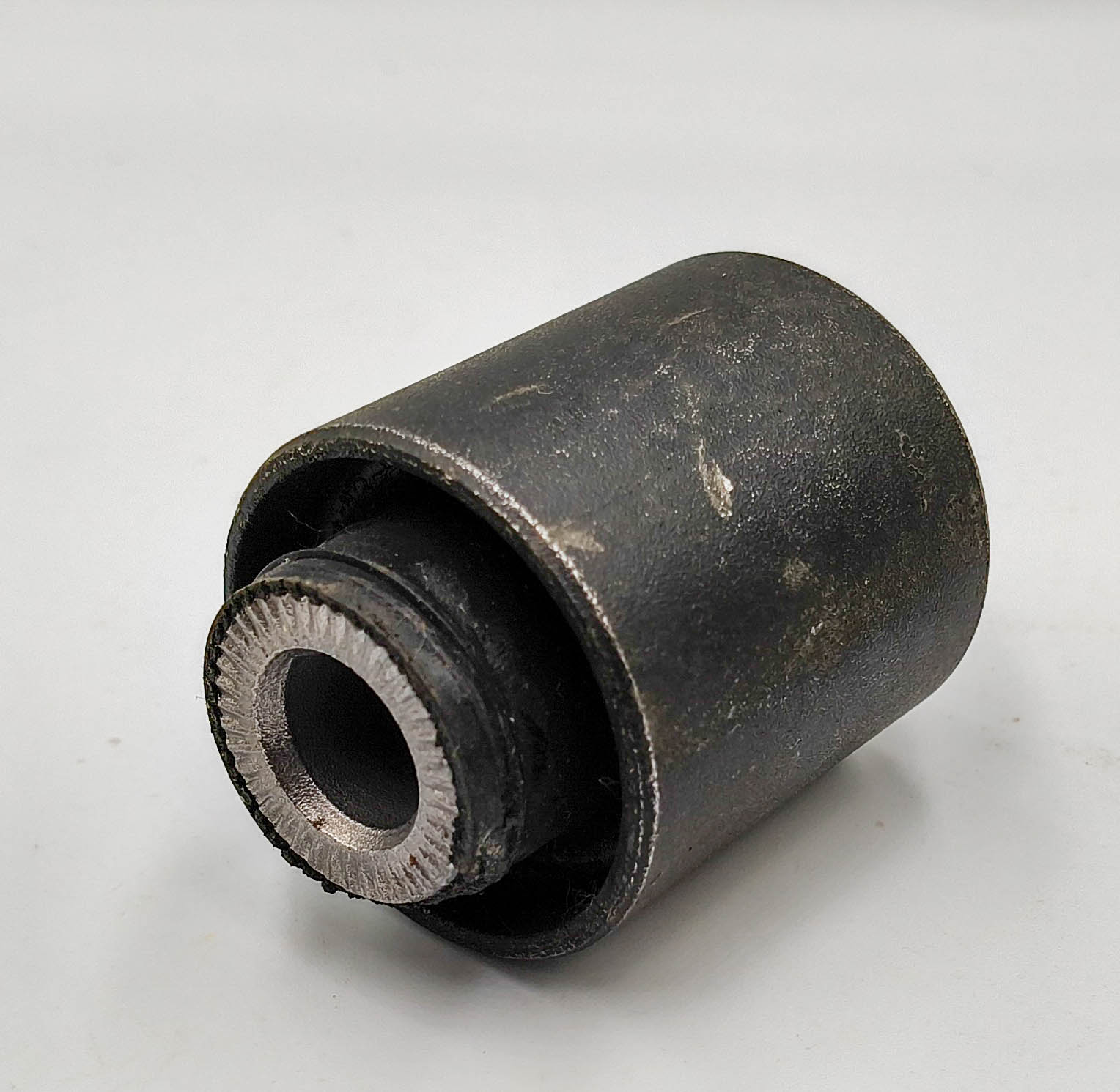 Сайлентблок переднего рычага передний Hyundai/Kia 545512Y000 HYUNDAI_IX35/TUCSON 10MY 2009- Сайлентблок переднего рычага передний Hyundai/Kia 545512Y000 HYUNDAI_IX35/TUCSON 10MY 2009-