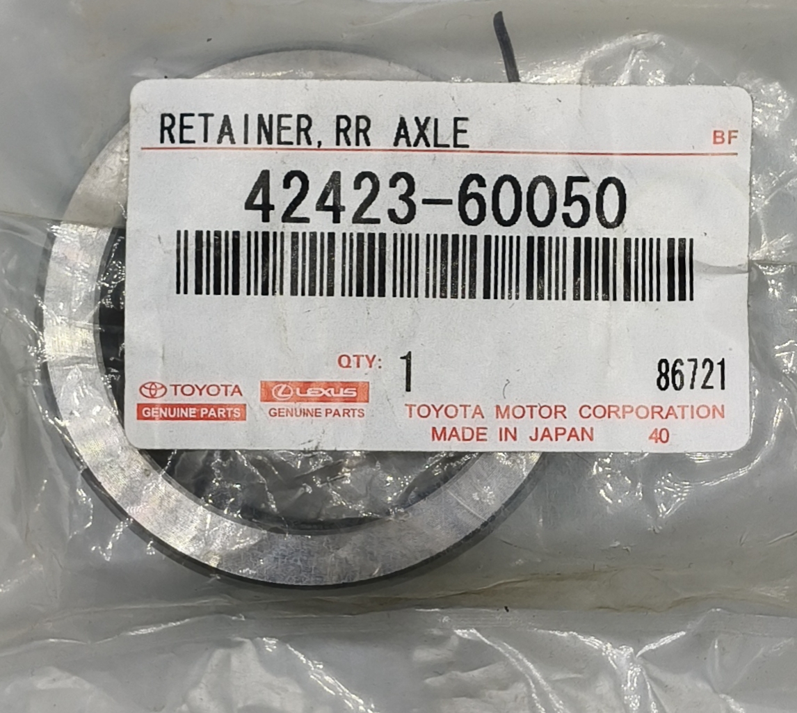 Втулка задней полуоси Toyota 4242360050 Lexus GX470 UZJ120 Land Cruiser Prado GDJ150