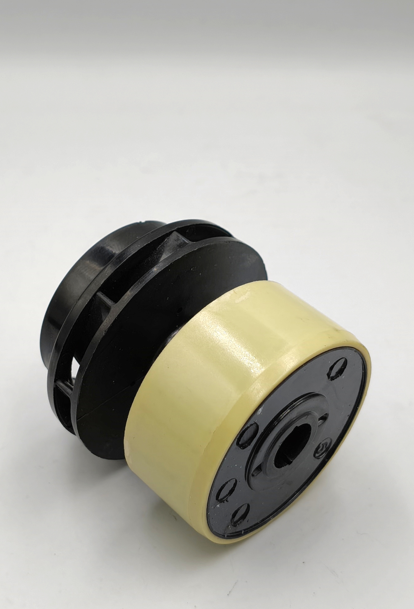 161A0-29015 Помпа водяная Auris Axio Fielder Prius Yaris 2012- 2ZRFXE 1NZFXE