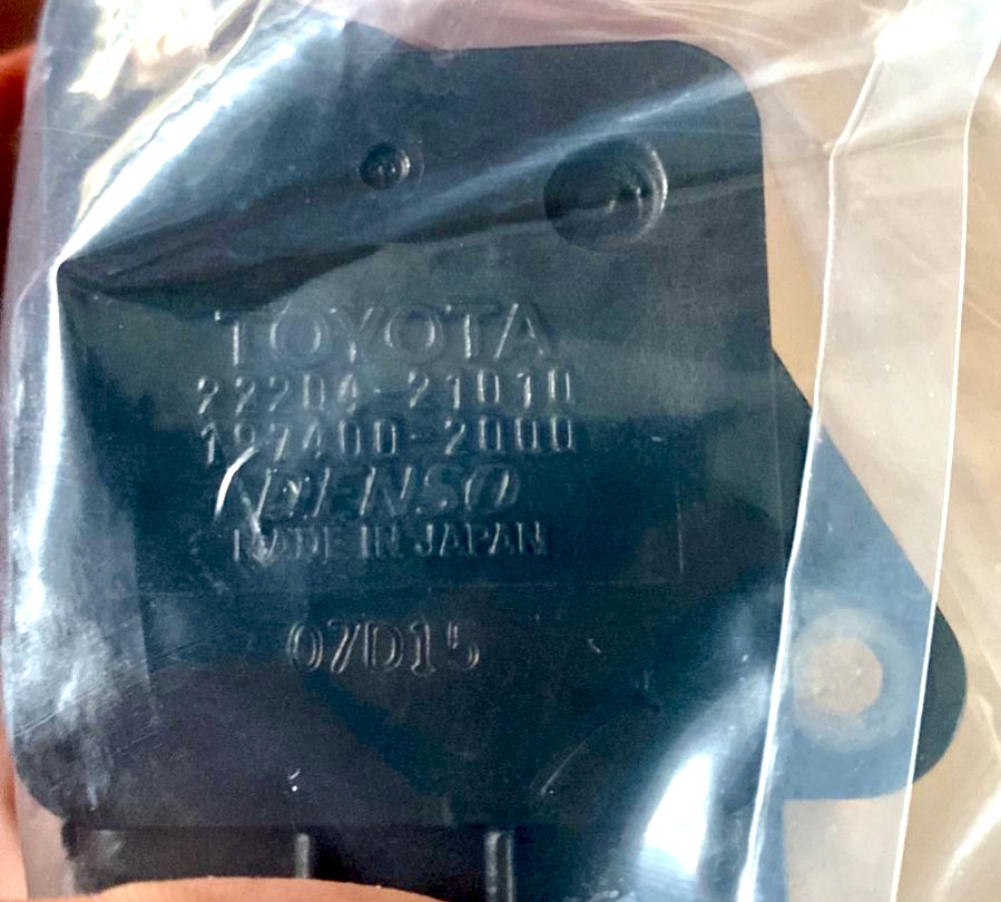 22204-21010 Датчик расхода воздуха Toyota 5VZ-FE 1MZ-FE 2JZ-GE 2AZ-FE 1992- 22204-21010 Датчик расхода воздуха Toyota 5VZ-FE 1MZ-FE 2JZ-GE 2AZ-FE 1992-