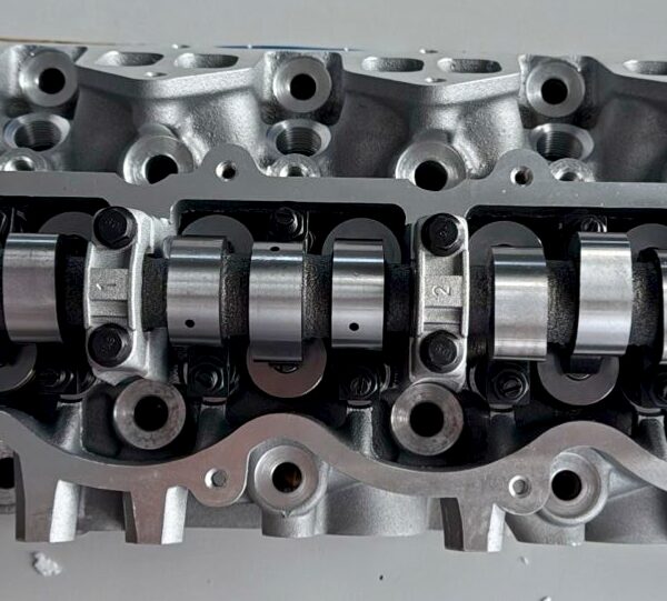 Головка ГБЦ в сборе Mazda Bongo Friendee SG5W WLT MPV Ford Ranger (под заказ 1 неделя!) (Китай)