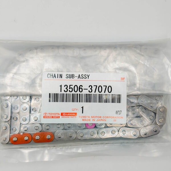 Цепь привода ГРМ Toyota 1350637070 Voxy ZWR80 Wish ZGE21 1ZR-FE 2ZR-FE