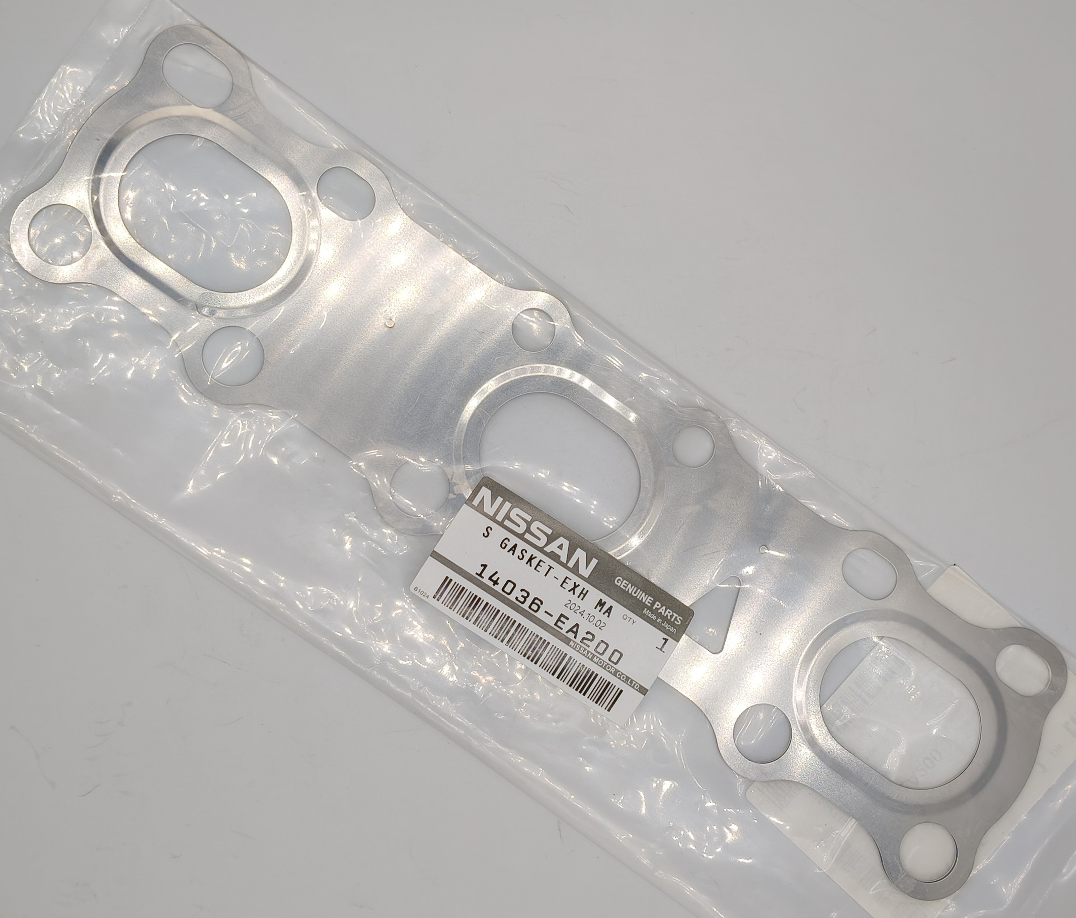 Прокладка выпускного коллектора Nissan 14036EA200 VQ35DE VQ40DE VQ35HR VQ37VHR VQ25DD VQ25HR